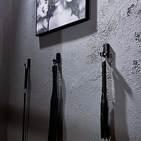 Bdsm Red